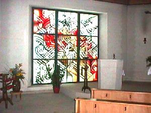  Mosaikfenster am Altarraum