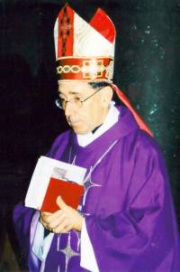 Bischof Emiliano Antonio Cisneros Martinez