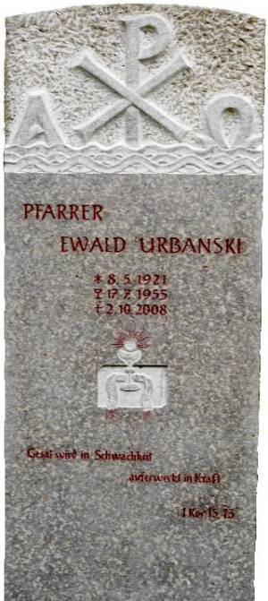 Grabstein von Ewald Urbanski auf dem Sankt-Matthias-Friedhof