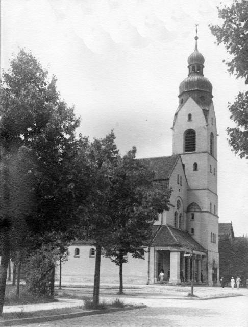 aussenaufnahme.von.der.kiesstrasse.web.jpg