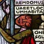 König David im Kirchenfenster im Chorraum