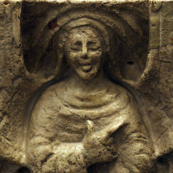 taufstein.chorraum.hinten.jpg