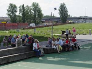 pilgergruppe.gleisdreickpark.jpg